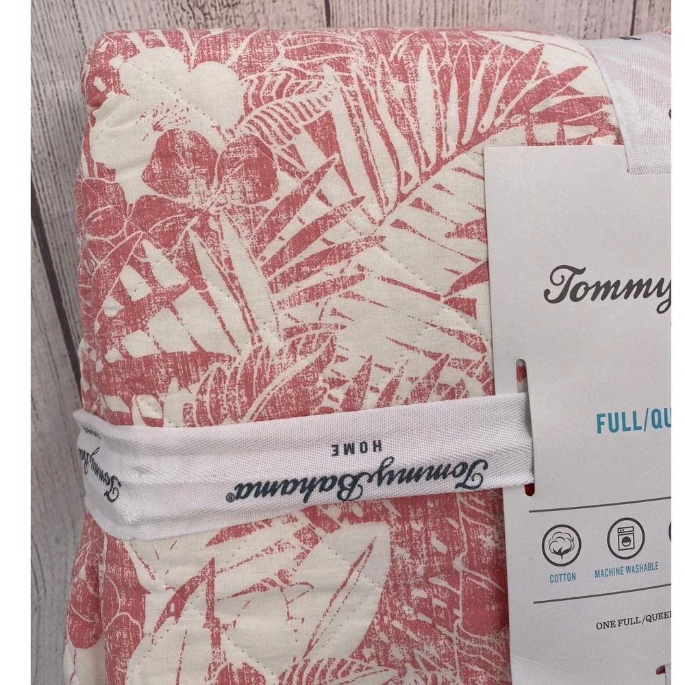Tommy Bahama Quilt Set Full/Queen Coral White Tropical Floral Coastal Reversible